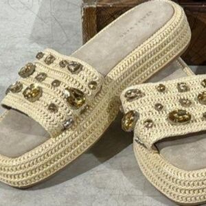 Elegant Embellished Cream Raffia Platform Slides